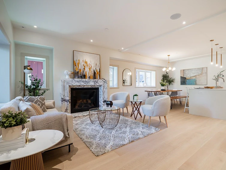 2401 West 37th Avenue, Vancouver, BC, V6M 1P4 - 2