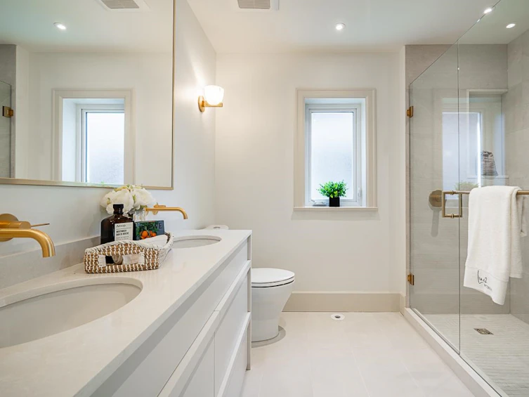 2401 West 37th Avenue, Vancouver, BC, V6M 1P4 - 20
