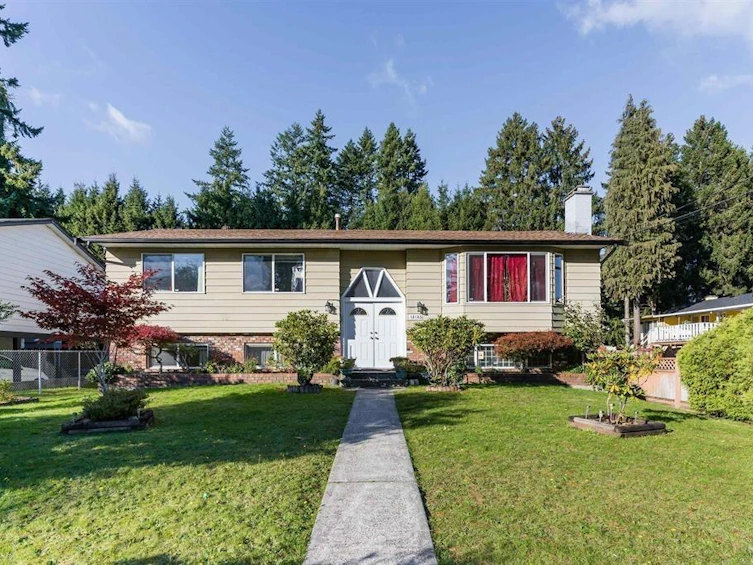 15185 92 Avenue, Surrey, BC, V3R 5V8