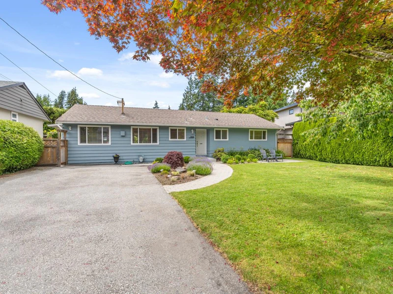 2125 Floralynn Crescent, North Vancouver BC V7J 2W3