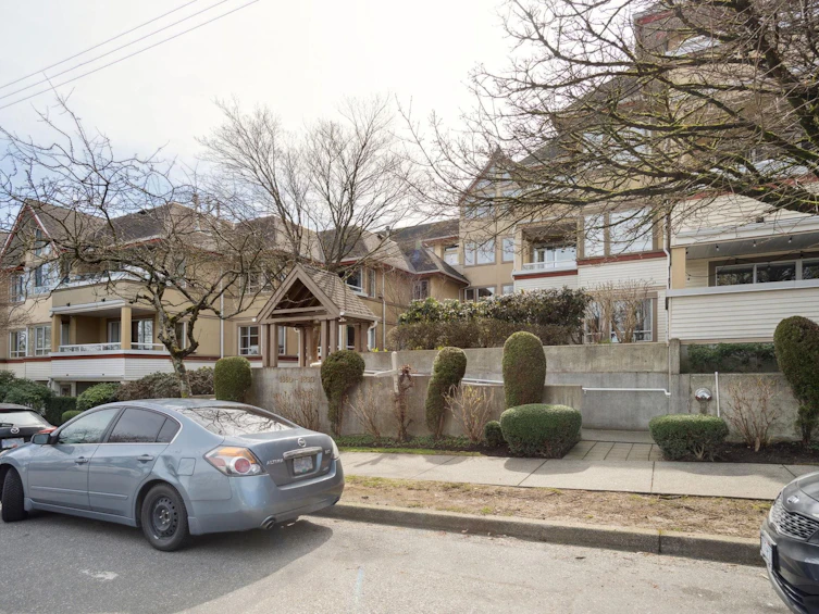 108-1876 W 6th Avenue, Vancouver, BC, V6J 1R6 - 2