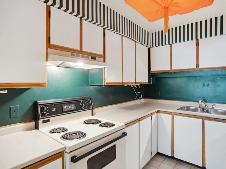 108-1876 W 6th Avenue, Vancouver, BC, V6J 1R6 - 13