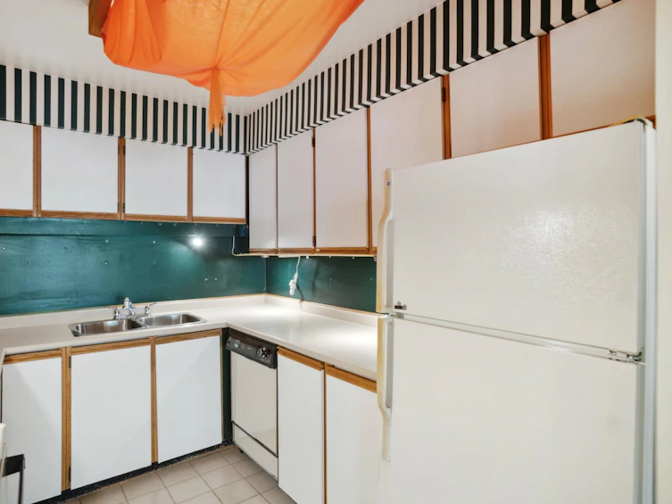 108-1876 W 6th Avenue, Vancouver, BC, V6J 1R6 - 14