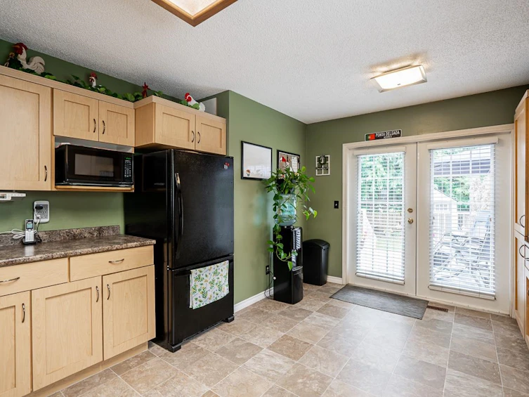 8062 138 Street, Surrey, BC, V3W 8P9 - 12