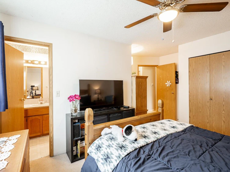 8062 138 Street, Surrey, BC, V3W 8P9 - 16