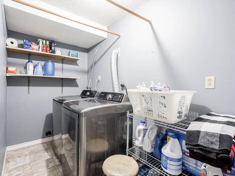8062 138 Street, Surrey, BC, V3W 8P9 - 28