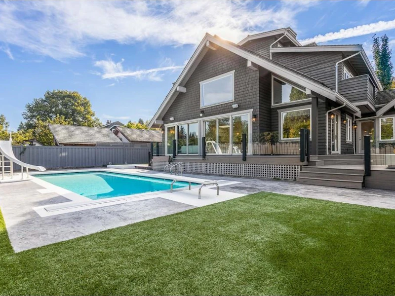 6926 Blenheim Street, Vancouver BC V6N 1R9