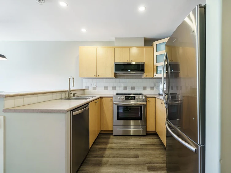 328-3122 St Johns Street, Port Moody, BC, V3H 5C8 - 5