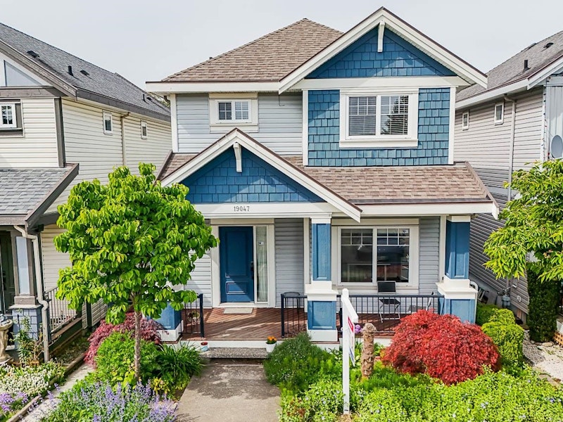19047 72nd Avenue, Surrey BC V4N 5Z8