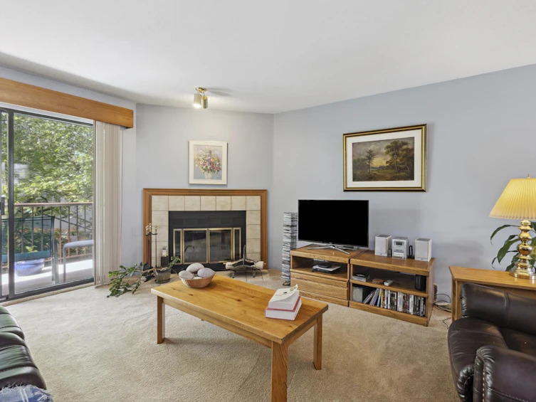 2-220 West 16th Street, North Vancouver, BC, V7M 1T6 - 3