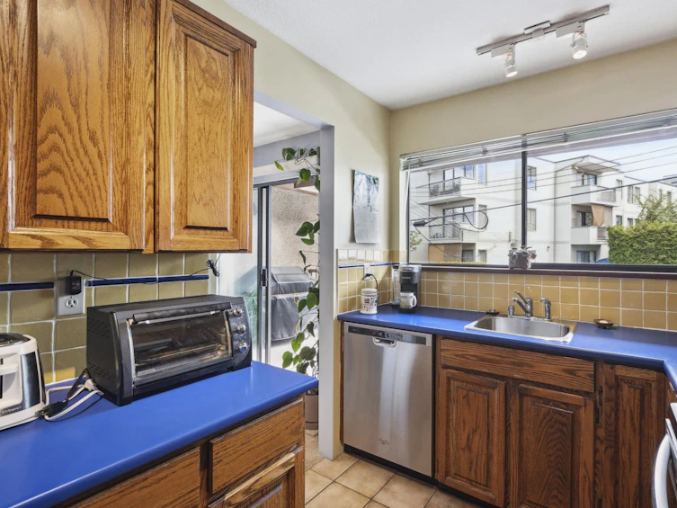 2-220 West 16th Street, North Vancouver, BC, V7M 1T6 - 18