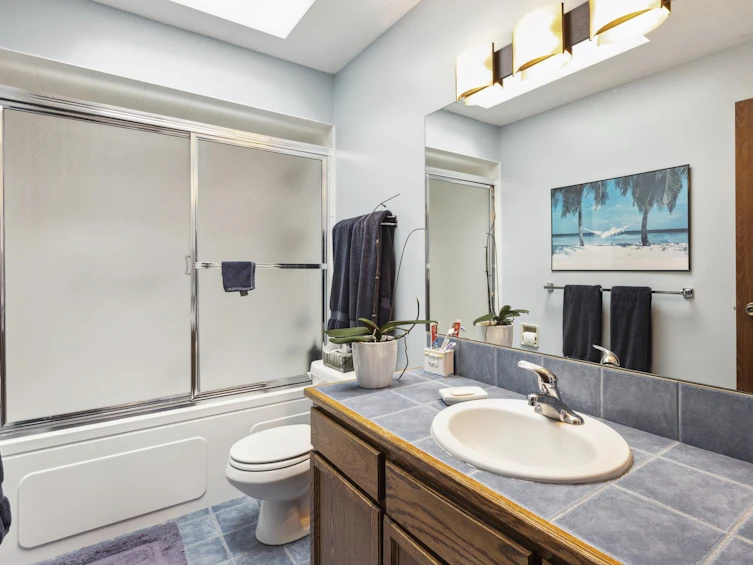 2-220 West 16th Street, North Vancouver, BC, V7M 1T6 - 24