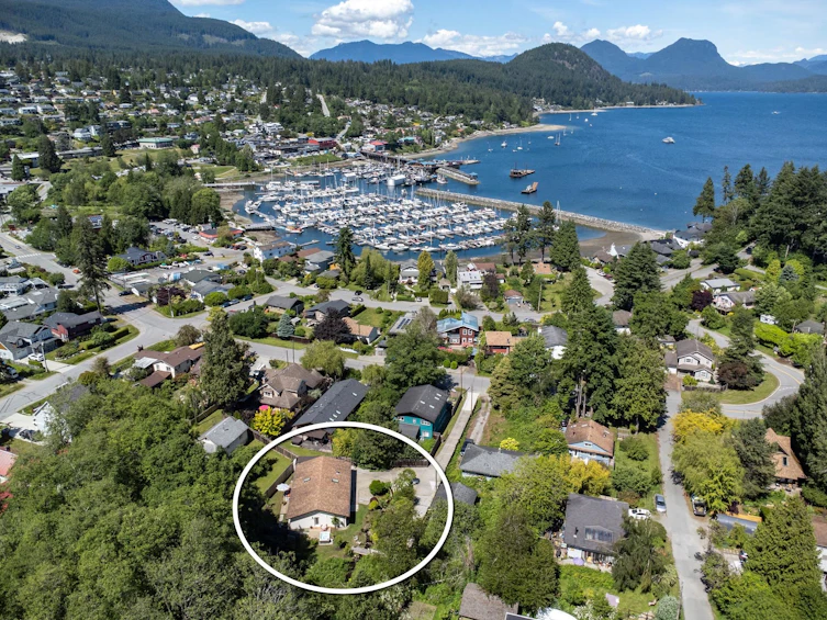 655 Dougall Road, Gibsons, BC, V0N 1V8 - 3