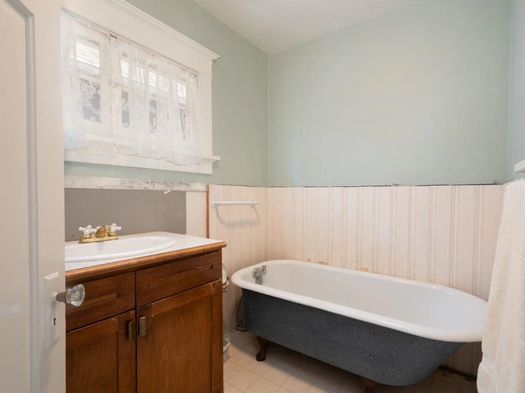 3628 West 3rd Avenue, Vancouver, BC, V6R 1L9 - 24
