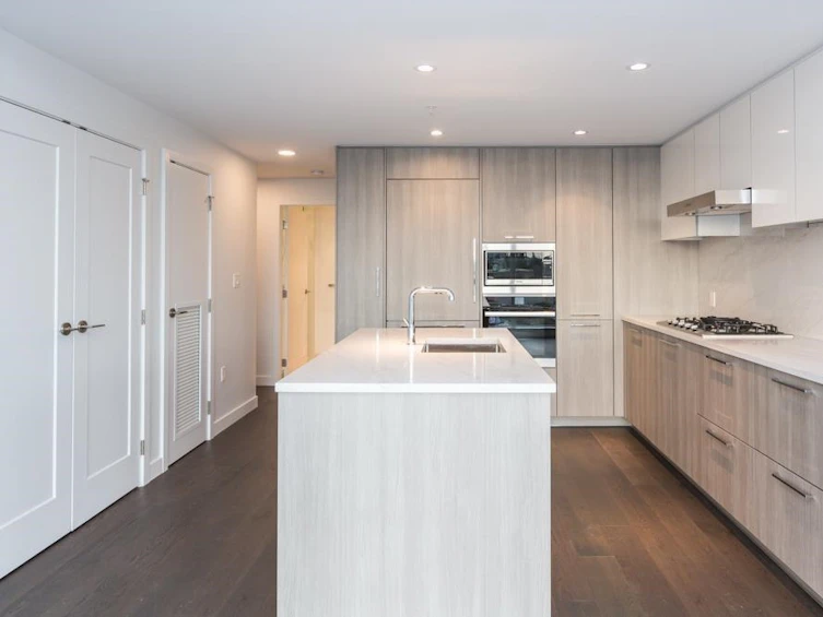 808-8155 Capstan Way, Richmond, BC, V6X 0V3 - 2