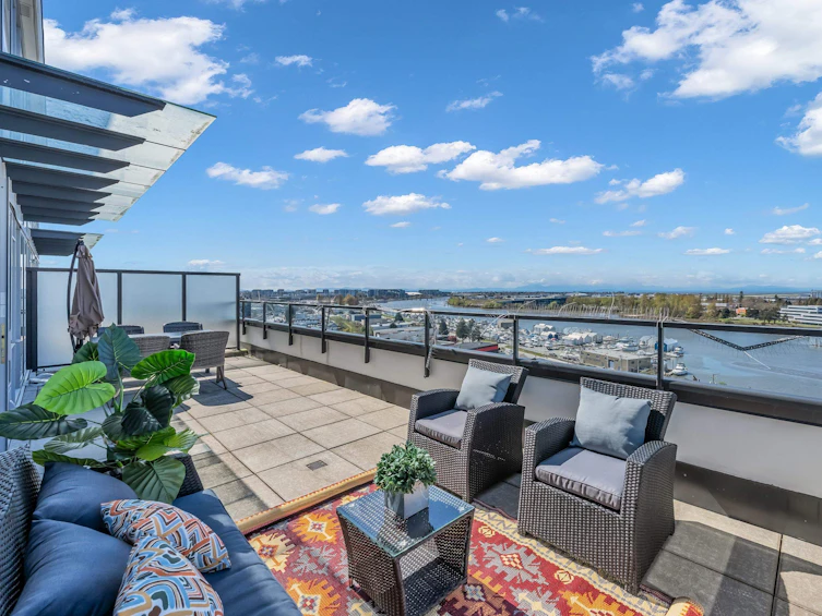 1600-8155 Capstan Way, Richmond, BC, V6X 0V3