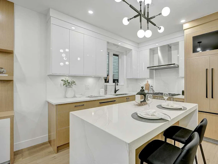 2233 East 44th Avenue, Vancouver, BC, V5P 1N3 - 12