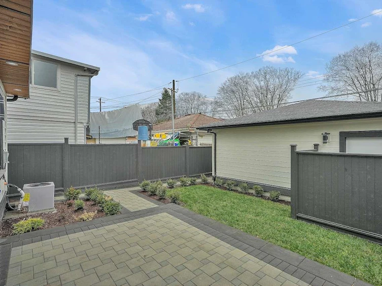 2231 East 44th Avenue, Vancouver, BC, V5P 1N3 - 32