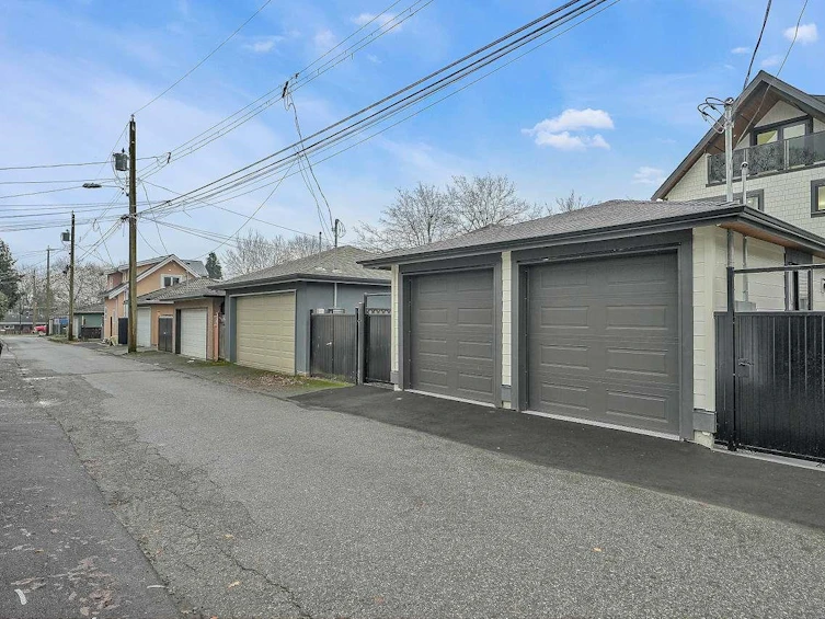 2231 East 44th Avenue, Vancouver, BC, V5P 1N3 - 34