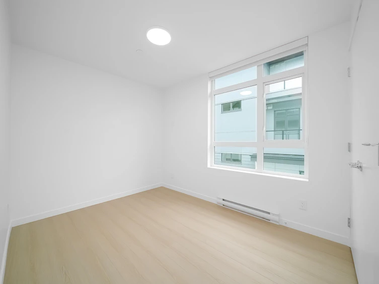 520-13968 Laurel Drive, Surrey, BC, V3T 0S9 - 12