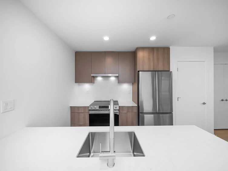 520-13968 Laurel Drive, Surrey, BC, V3T 0S9 - 9