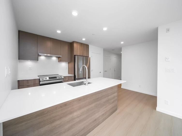 520-13968 Laurel Drive, Surrey, BC, V3T 0S9 - 8