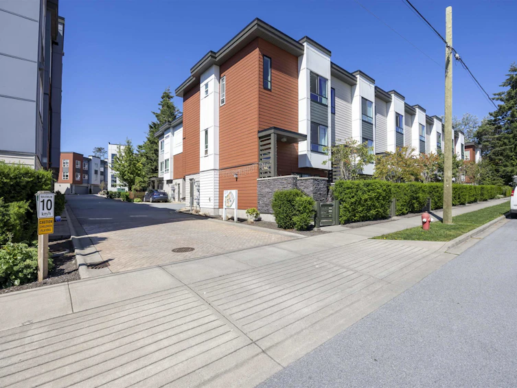 23-1670 160 Street, Surrey, BC, V4A 0C6