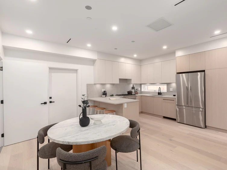 1559 East 21st Avenue, Vancouver, BC, V5N 2N3 - 2