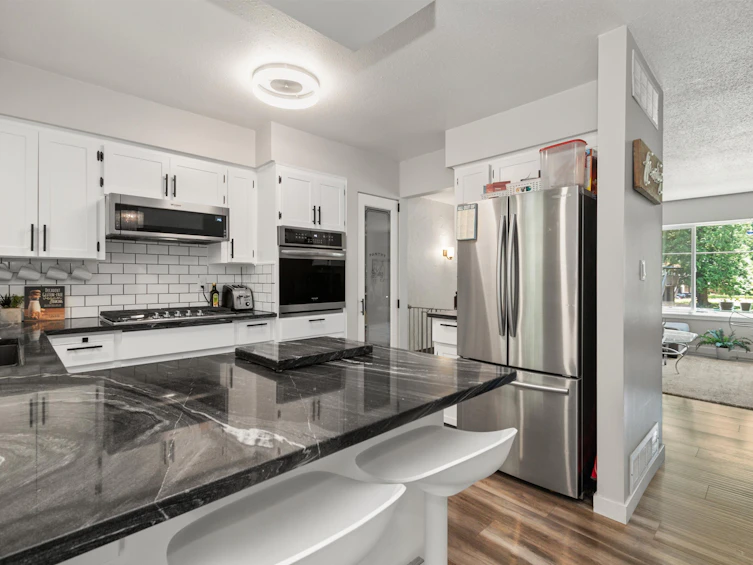 63777 Beech Avenue, Hope, BC, V0X 1L2 - 14