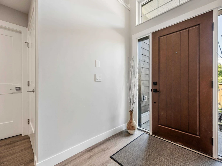 35-20327 72b, Langley, BC, V2Y 4J6 - 3