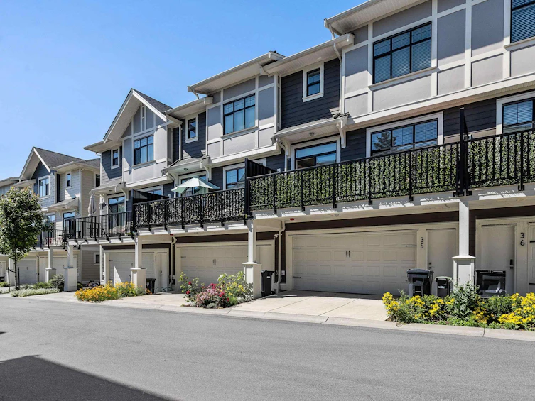 35-20327 72b, Langley, BC, V2Y 4J6 - 34