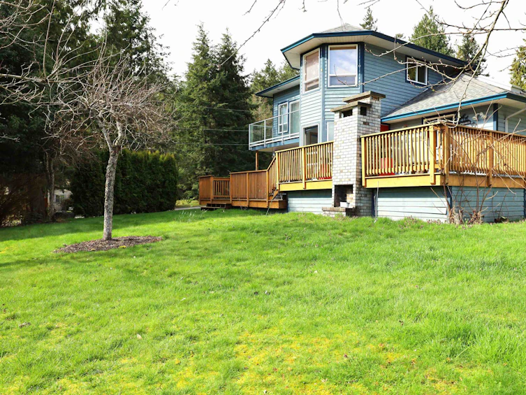 3205 Huckleberry Road, Roberts Creek, BC, V0N 2W2 - 13