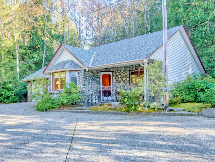 5487 Brooks Road, Halfmoon Bay, BC, V7Z 1G1 - 34