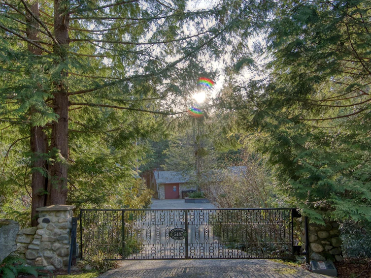 5487 Brooks Road, Halfmoon Bay, BC, V7Z 1G1 - 39