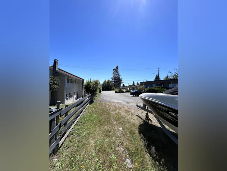 LOT 7 Gibsons Way, Gibsons, BC, V0N 1V9 - 4