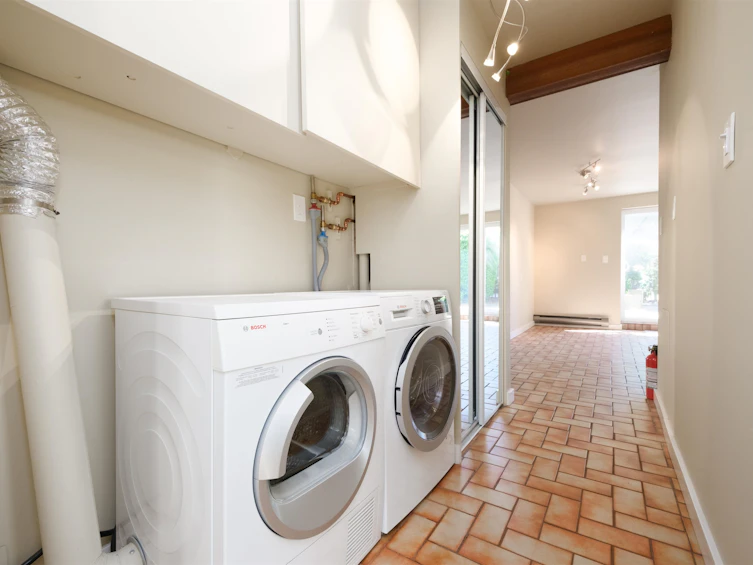 2996 W 5th Avenue, Vancouver, BC, V6K 1T9 - 30