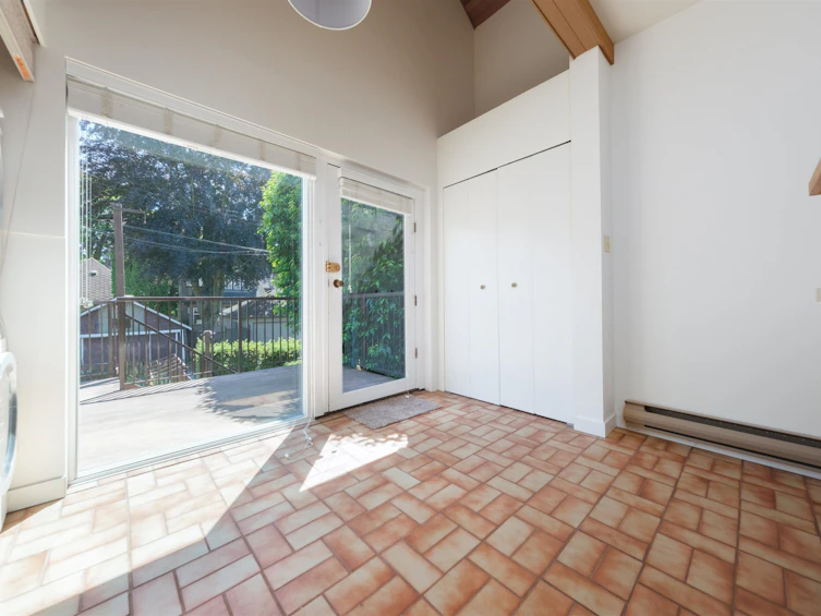 2996 W 5th Avenue, Vancouver, BC, V6K 1T9 - 11