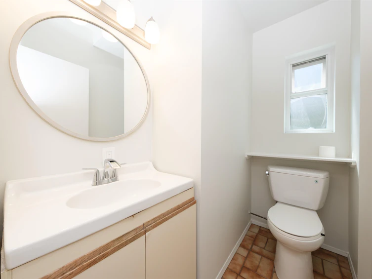 2996 W 5th Avenue, Vancouver, BC, V6K 1T9 - 13