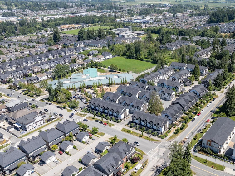 33-14271 60, Surrey, BC, V3X 2N4 - 30
