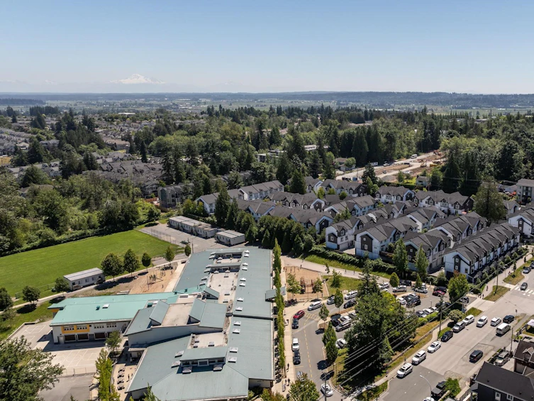 33-14271 60, Surrey, BC, V3X 2N4 - 33