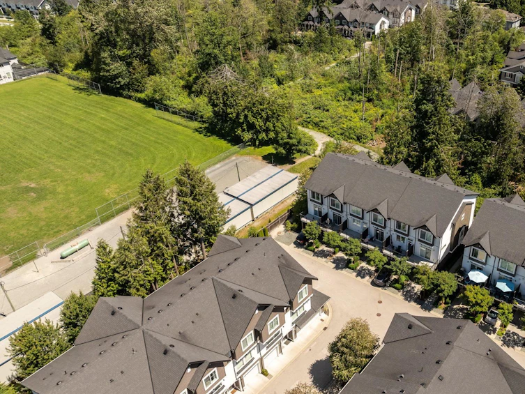 33-14271 60, Surrey, BC, V3X 2N4 - 38