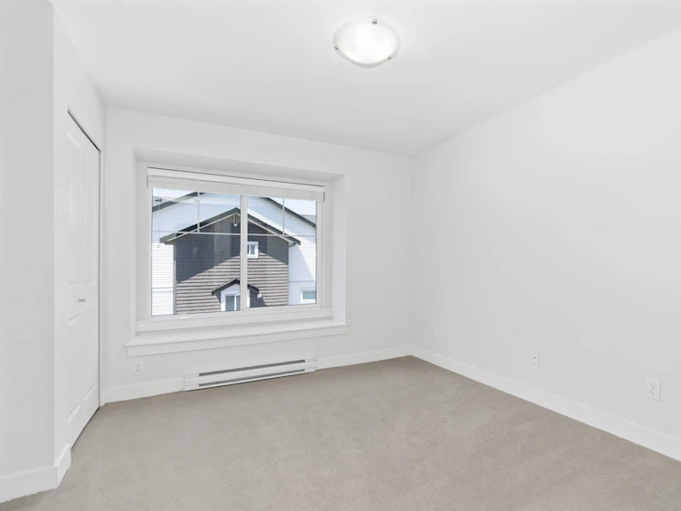 33-14271 60, Surrey, BC, V3X 2N4 - 9