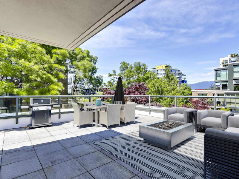 1429 W 7th Avenue, Vancouver BC V6H 4H2