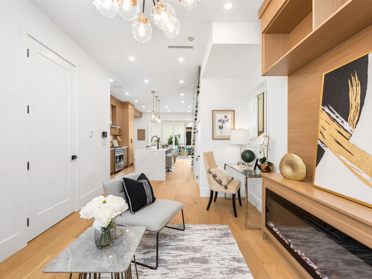 334 E 35th Avenue, Vancouver, BC, V5W 1A8 - 9