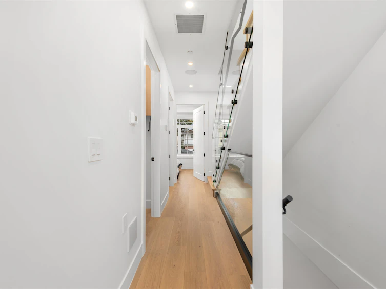 334 E 35th Avenue, Vancouver, BC, V5W 1A8 - 12