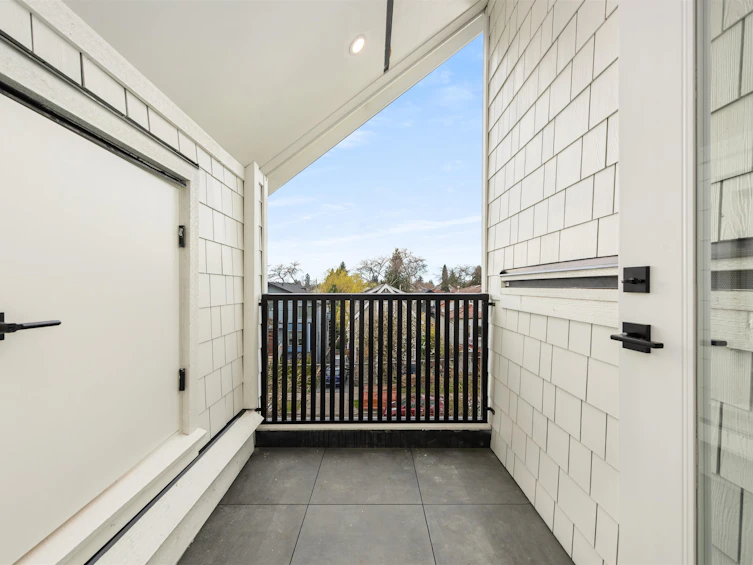 334 E 35th Avenue, Vancouver, BC, V5W 1A8 - 28
