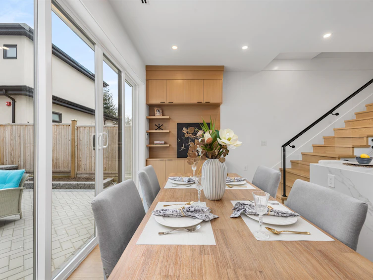 334 E 35th Avenue, Vancouver, BC, V5W 1A8 - 32