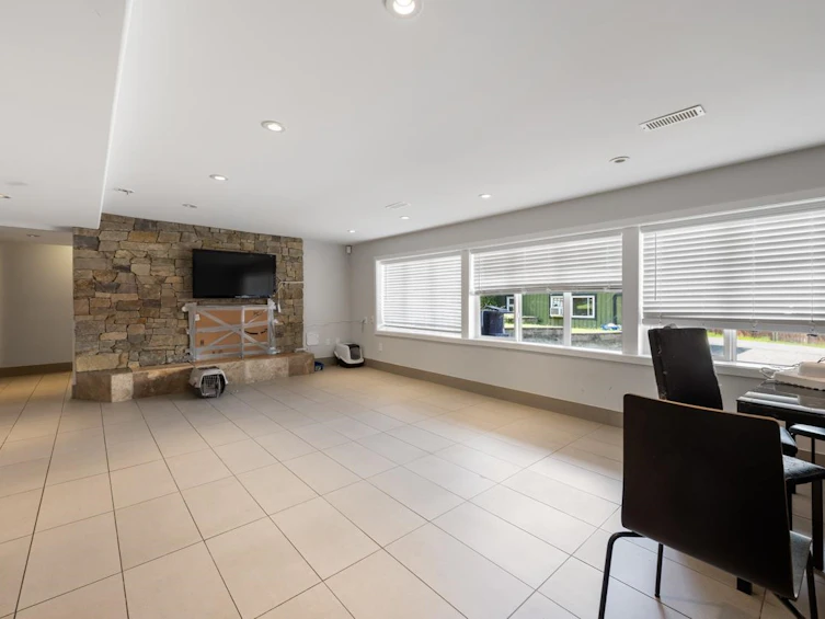 11385 136a Street, Surrey, BC, V3R 3C4 - 24