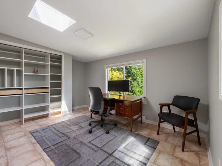 15579 17 Avenue, Surrey, BC, V4A 1V1 - 9