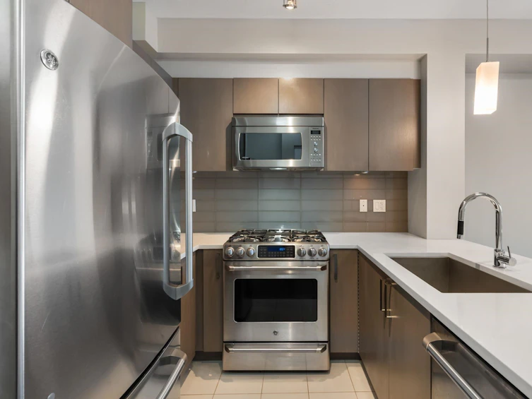 209-10033 River Drive, Richmond, BC, V6X 0L1 - 9